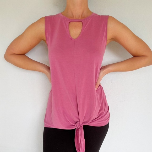 Time and Tru pink keyhole neckline sleeveless tie front tank top size large - Picture 1 of 10